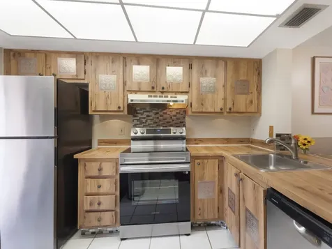 2241 Sw 15th Street Deerfield Beach FL 33442