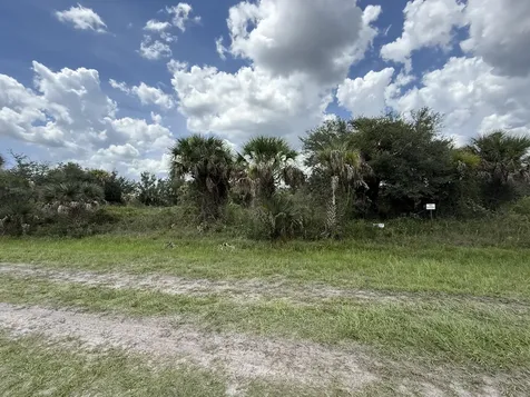 15993 NW 314th Street Okeechobee FL 34972