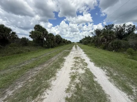15993 NW 314th Street Okeechobee FL 34972