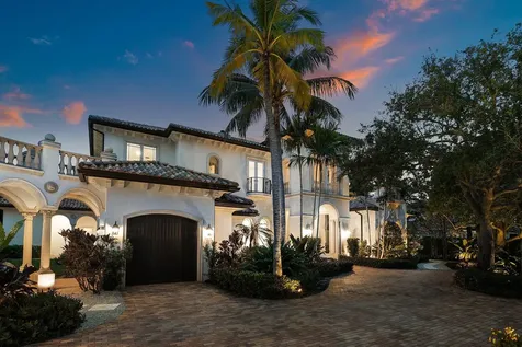 2002 Nw 4th Avenue Delray Beach FL 33444