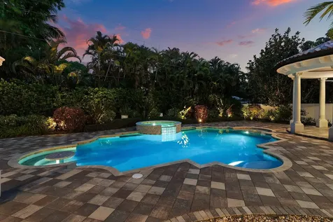 2002 Nw 4th Avenue Delray Beach FL 33444