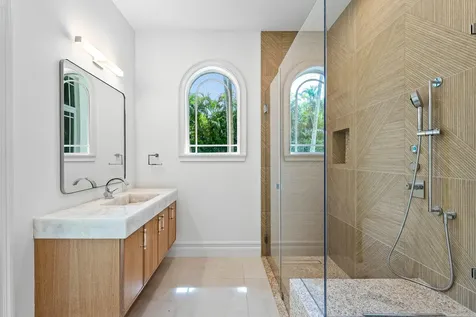 2002 Nw 4th Avenue Delray Beach FL 33444