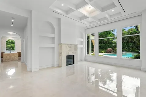 2002 Nw 4th Avenue Delray Beach FL 33444