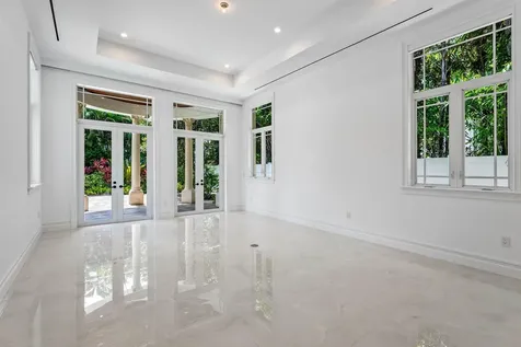 2002 Nw 4th Avenue Delray Beach FL 33444