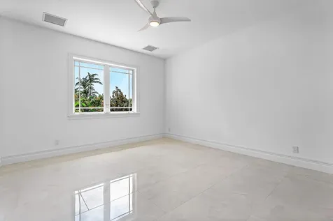 2002 Nw 4th Avenue Delray Beach FL 33444