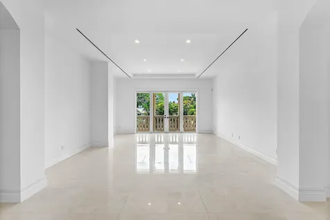 2002 Nw 4th Avenue Delray Beach FL 33444