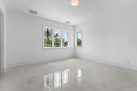 2002 Nw 4th Avenue Delray Beach FL 33444