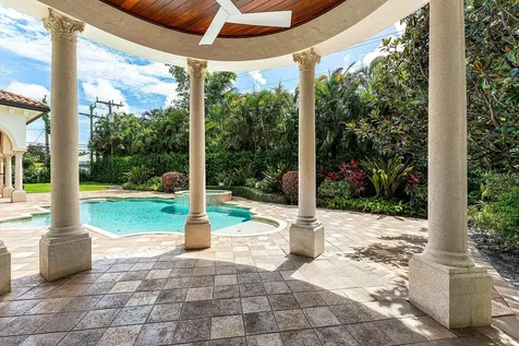 2002 Nw 4th Avenue Delray Beach FL 33444