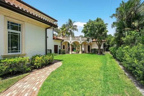 2002 Nw 4th Avenue Delray Beach FL 33444
