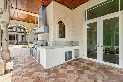 2002 Nw 4th Avenue Delray Beach FL 33444
