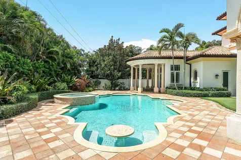 2002 Nw 4th Avenue Delray Beach FL 33444