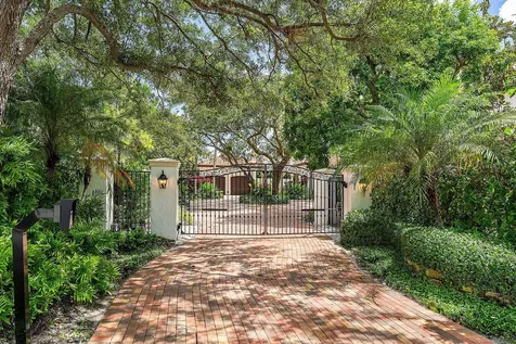 2002 Nw 4th Avenue Delray Beach FL 33444
