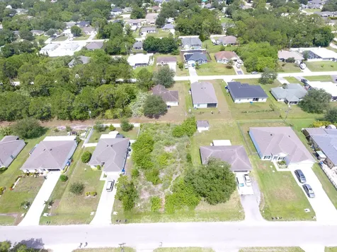 8035 102nd Avenue Vero Beach FL 32967