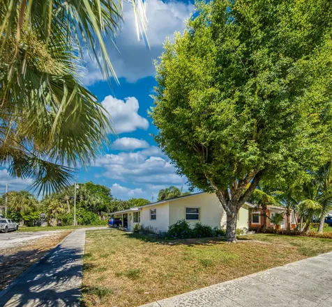 1430 N N Street Lake Worth Beach FL 33460
