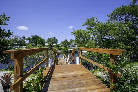 801 Hummingbird Way North Palm Beach FL 33408