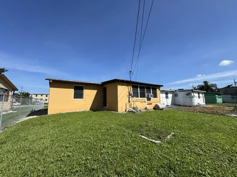 531 Sw 4th Street Street Belle Glade FL 33430