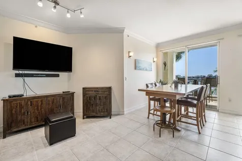 806 E Windward 301 Way Lantana FL 33462