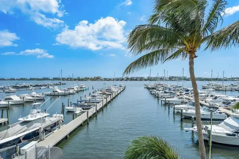 806 E Windward 301 Way Lantana FL 33462