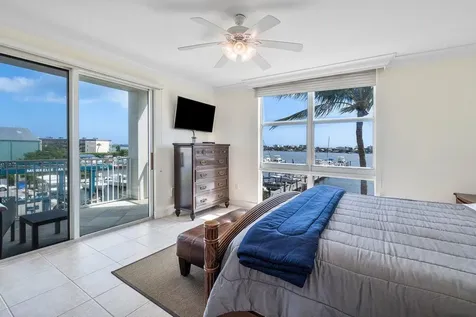 806 E Windward 301 Way Lantana FL 33462