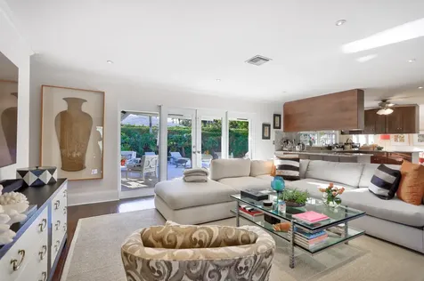 835 Canary Walk Delray Beach FL 33483