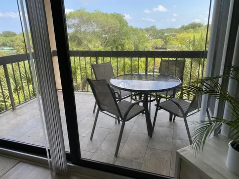 600 Egret Circle Delray Beach FL 33444