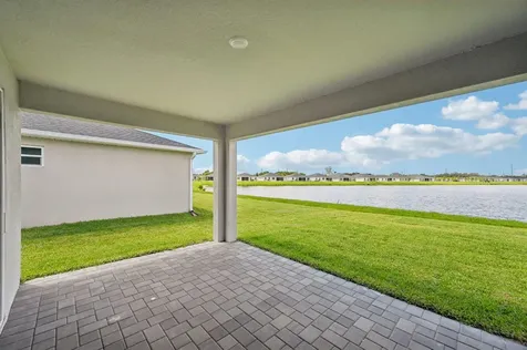 5654 Hampton Park Circle Vero Beach FL 32966