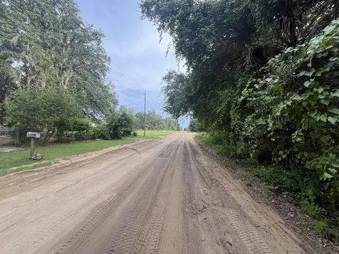 305 Milton Avenue Interlachen FL 32148