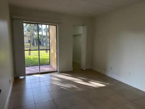 407 Meadows Circle Boynton Beach FL 33436