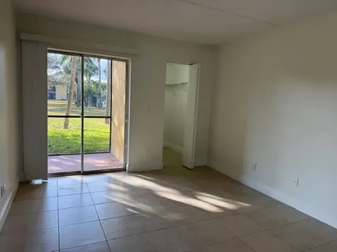 407 Meadows Circle Boynton Beach FL 33436