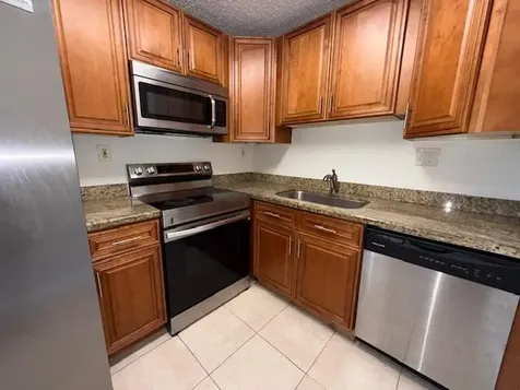 407 Meadows Circle Boynton Beach FL 33436