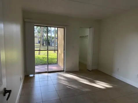 407 Meadows Circle Boynton Beach FL 33436
