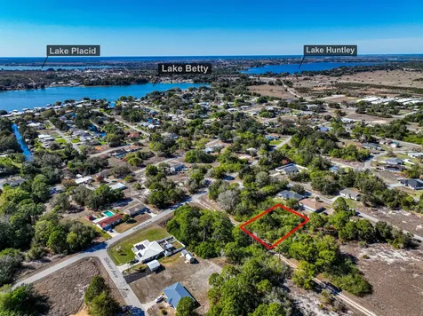 224 Starlight Avenue Lake Placid FL 33852