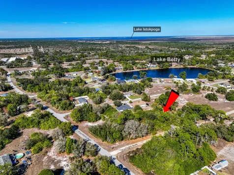 224 Starlight Avenue Lake Placid FL 33852