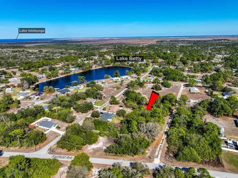 224 Starlight Avenue Lake Placid FL 33852