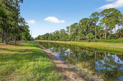 2795 Doe Trail Loxahatchee FL 33470