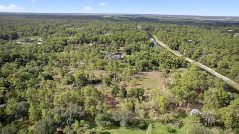 2795 Doe Trail Loxahatchee FL 33470
