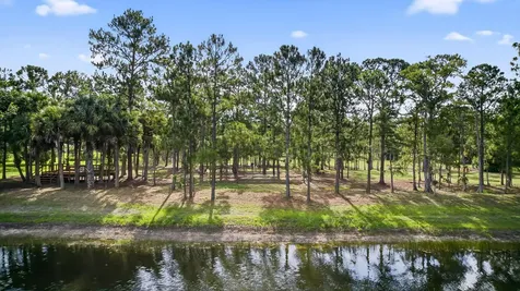 2795 Doe Trail Loxahatchee FL 33470