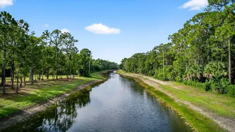 2795 Doe Trail Loxahatchee FL 33470