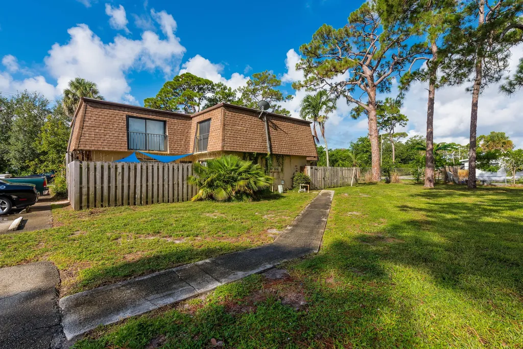 471 Kirk Road West Palm Beach FL 33406