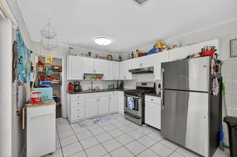 2251 E Avenue H Riviera Beach FL 33404