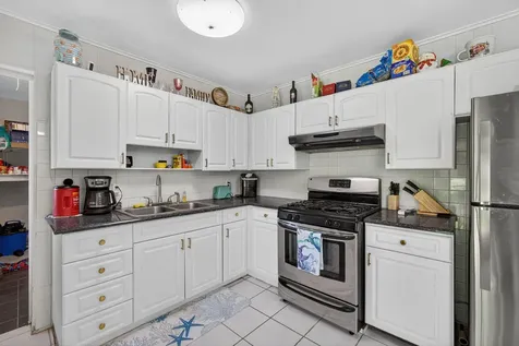 2251 E Avenue H Riviera Beach FL 33404