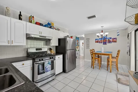 2251 E Avenue H Riviera Beach FL 33404