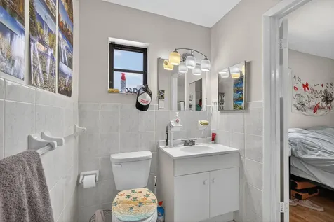 2251 E Avenue H Riviera Beach FL 33404