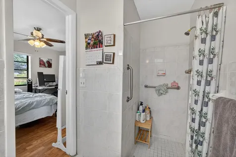 2251 E Avenue H Riviera Beach FL 33404