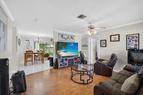 2251 E Avenue H Riviera Beach FL 33404