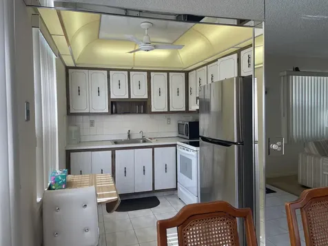 705 Normandy O Delray Beach FL 33484