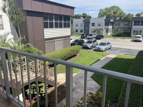 705 Normandy O Delray Beach FL 33484