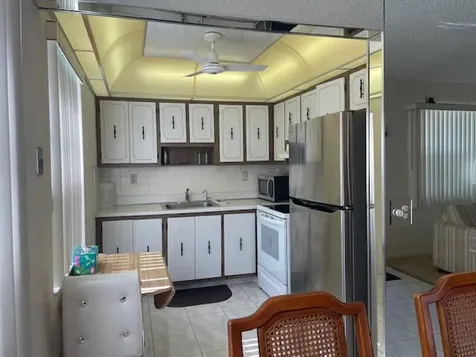705 Normandy O Delray Beach FL 33484