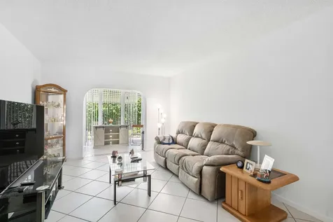 1115 Lake Terrace Boynton Beach FL 33426