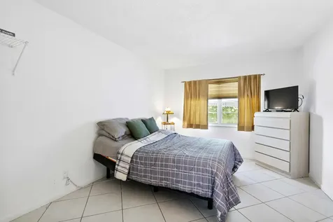 1115 Lake Terrace Boynton Beach FL 33426